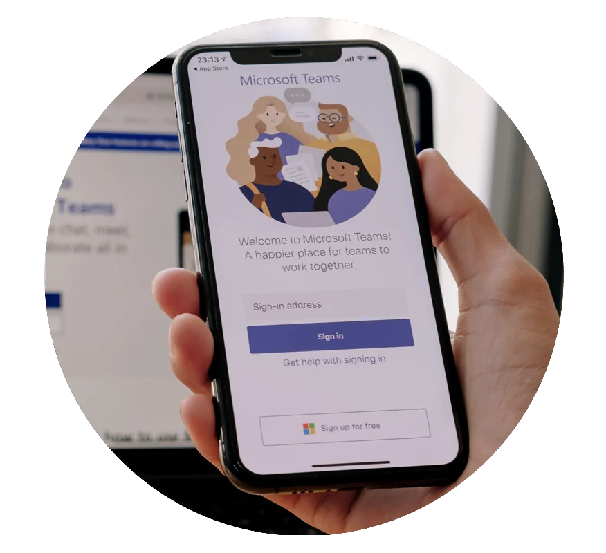Does Microsoft Teams have live chat support